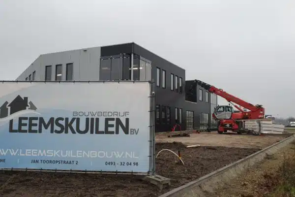 Bedrijfsverzamelgebouw Deurne